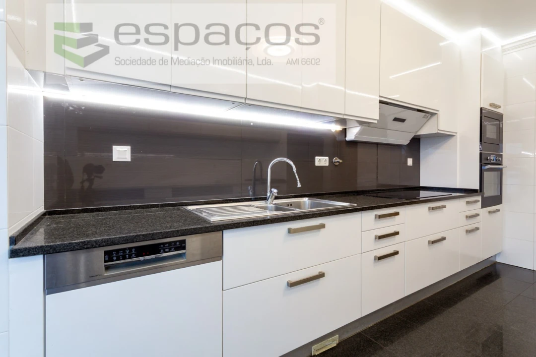 Apartamento T3 para Venda em Olivais Foto 6