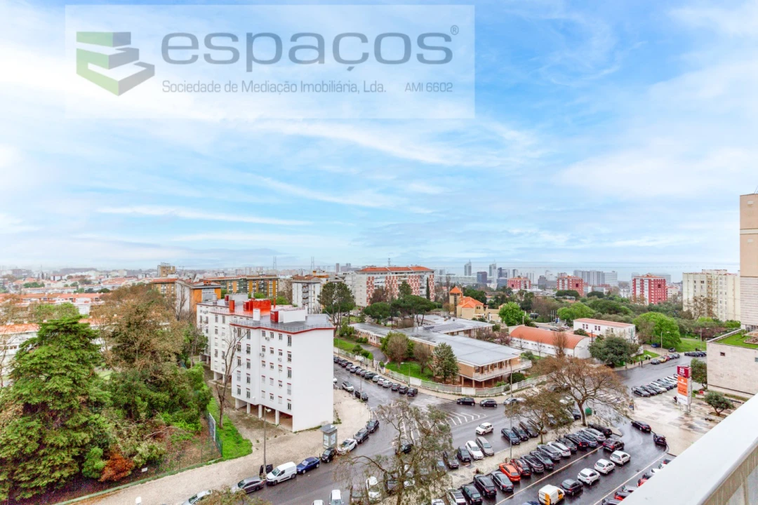 Apartamento T3 para Venda em Olivais Foto 50