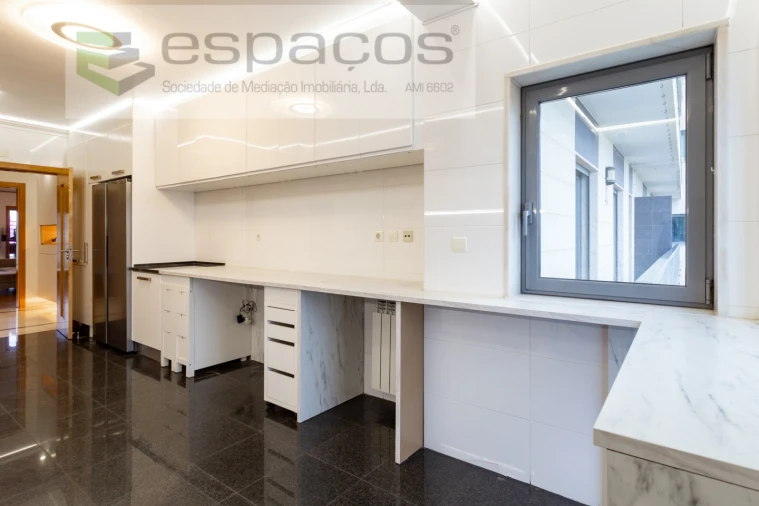 Apartamento T3 para Venda em Olivais Foto 8