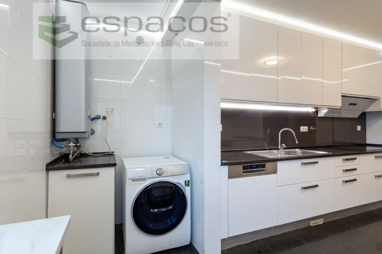 Apartamento T3 para Venda em Olivais Foto 7