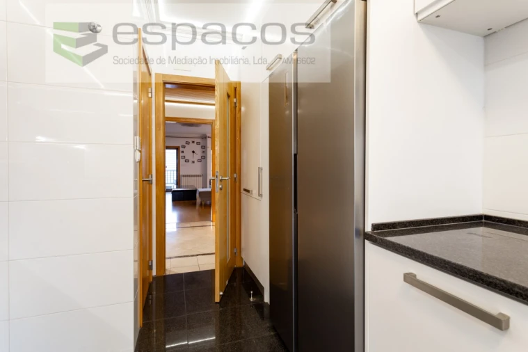 Apartamento T3 para Venda em Olivais Foto 9