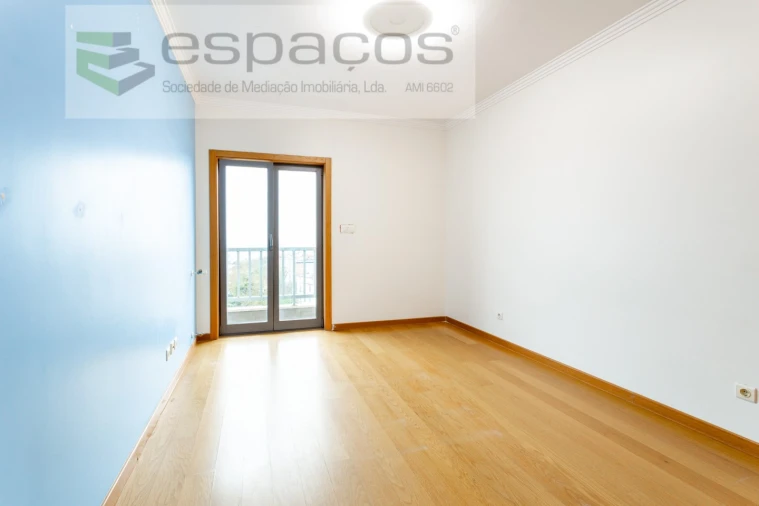 Apartamento T3 para Venda em Olivais Foto 28