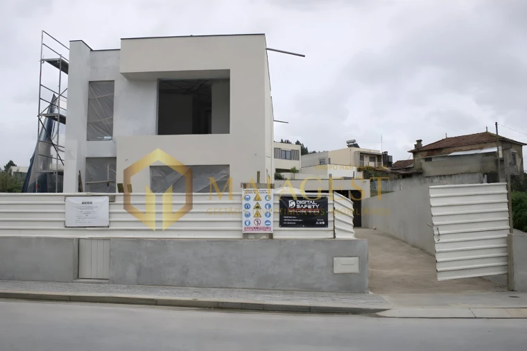 Moradia T3 para Venda em Pedroso e Seixezelo Foto 2