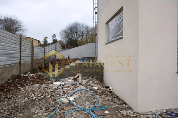 Moradia T3 para Venda em Pedroso e Seixezelo Foto 8