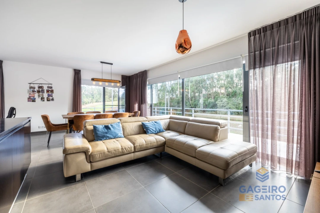 Moradia T4 para Venda em Barrio Foto 10