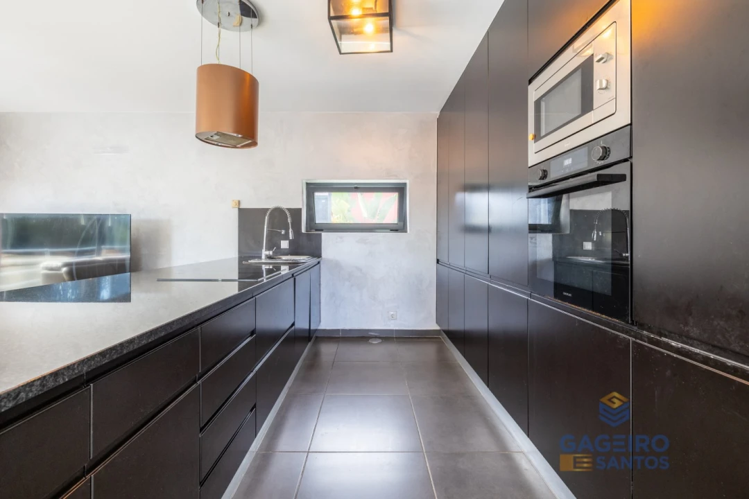 Moradia T4 para Venda em Barrio Foto 13