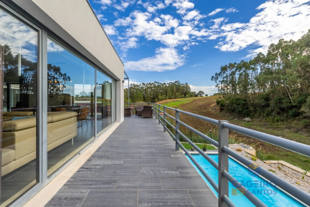 Moradia T4 para Venda em Barrio Foto 17