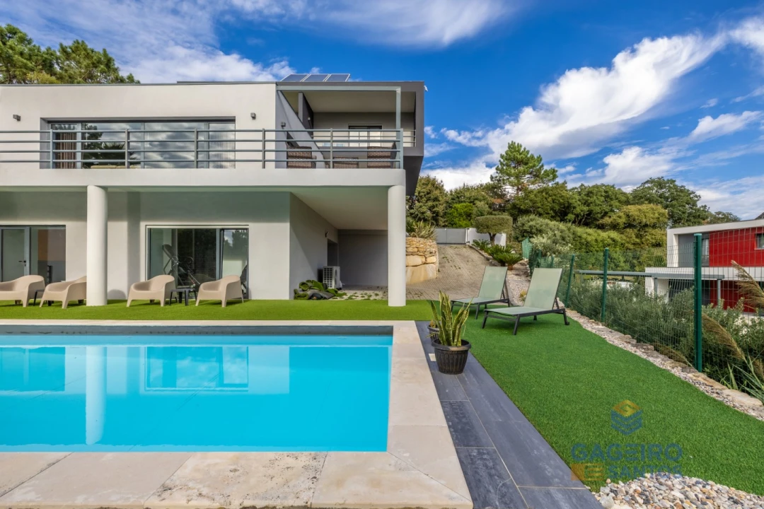 Moradia T4 para Venda em Barrio Foto 46