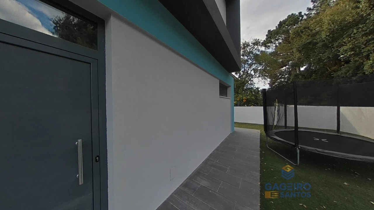 Moradia T4 para Venda em Barrio Foto 93