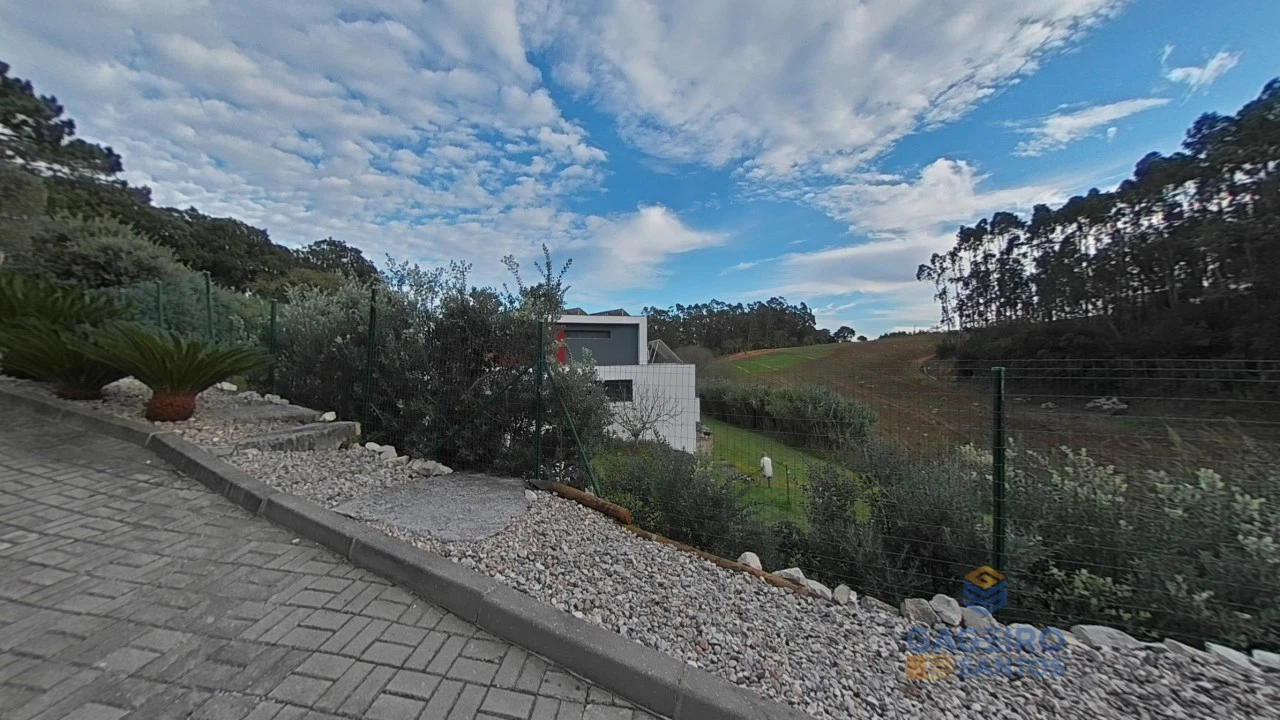 Moradia T4 para Venda em Barrio Foto 84