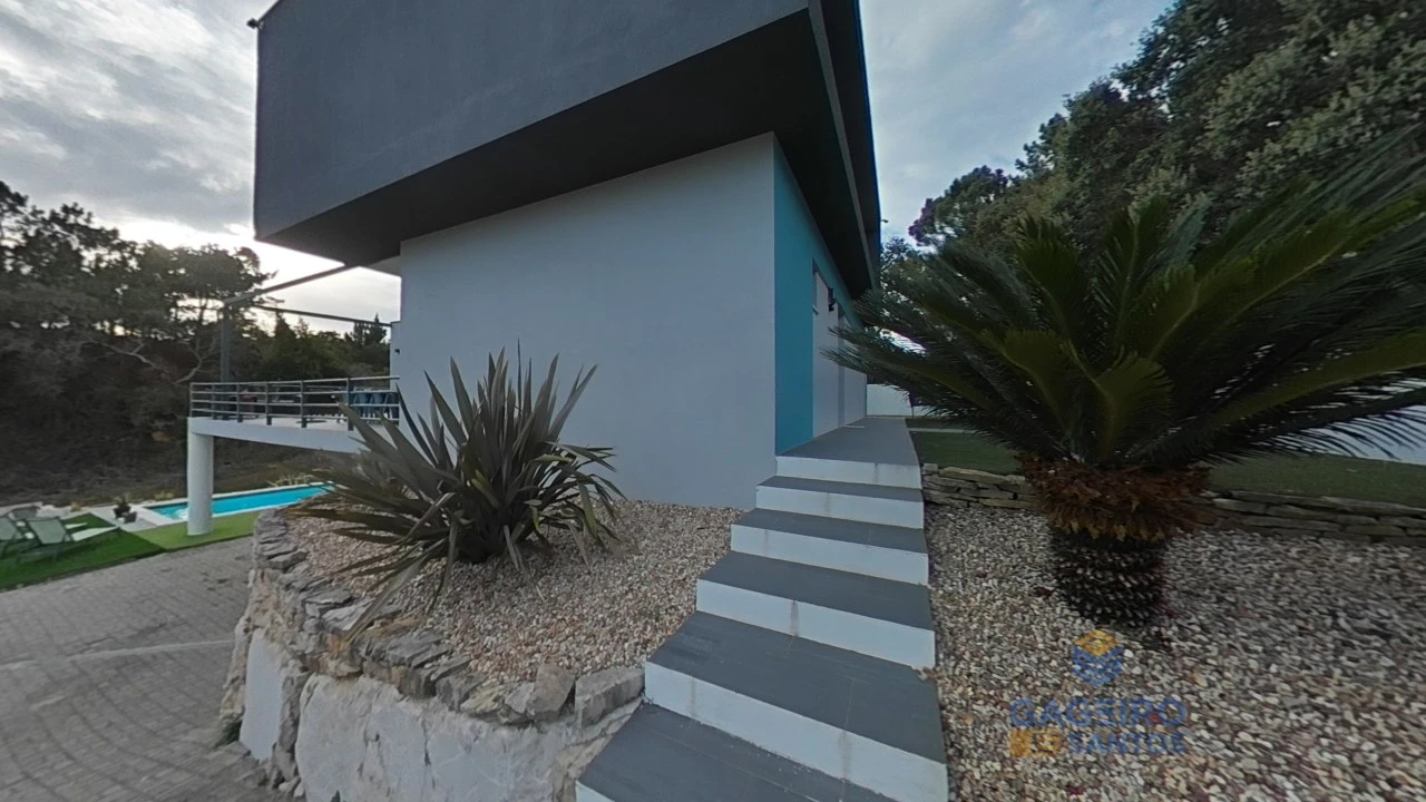 Moradia T4 para Venda em Barrio Foto 89