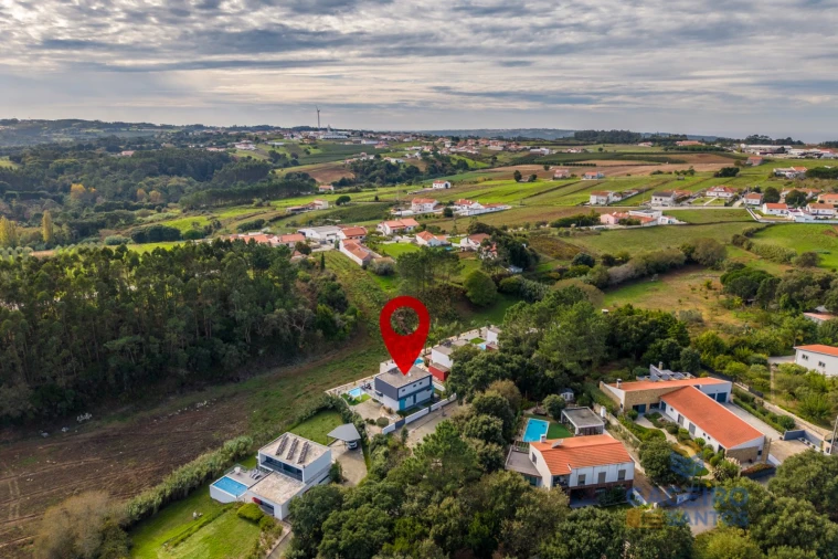 Moradia T4 para Venda em Barrio Foto 61