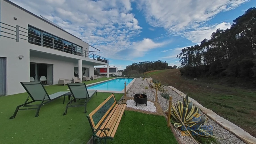 Moradia T4 para Venda em Barrio Foto 75