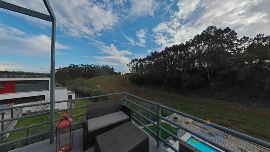 Moradia T4 para Venda em Barrio Foto 104