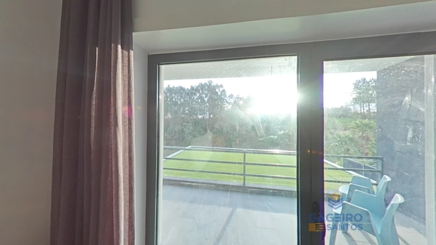 Moradia T4 para Venda em Barrio Foto 156