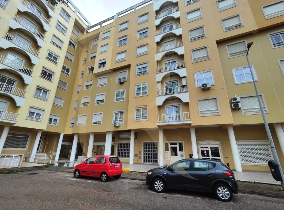 Apartamento T2 para Venda em Seixal, Arrentela e Aldeia de Paio Pires Foto 1