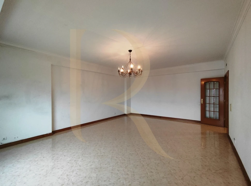 Apartamento T2 para Venda em Seixal, Arrentela e Aldeia de Paio Pires Foto 14