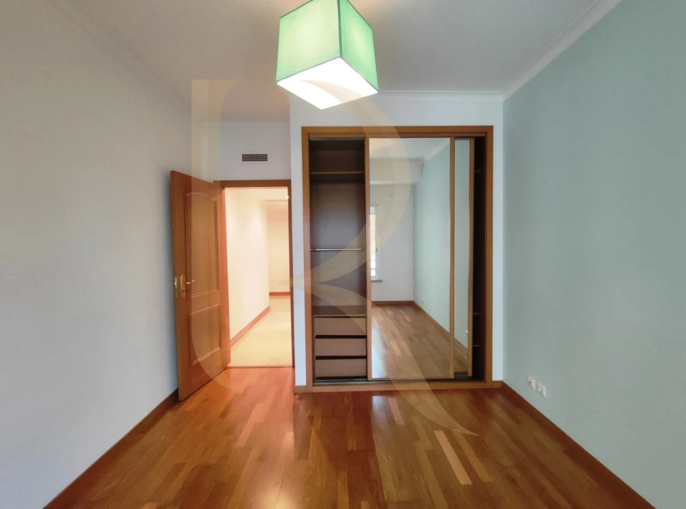 Apartamento T2 para Venda em Seixal, Arrentela e Aldeia de Paio Pires Foto 24