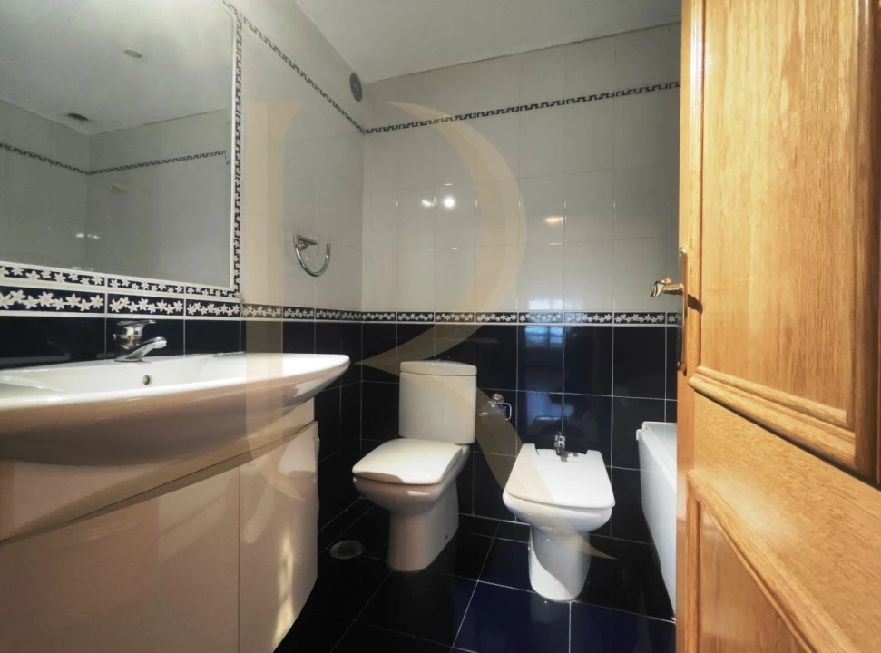 Apartamento T2 para Venda em Seixal, Arrentela e Aldeia de Paio Pires Foto 27