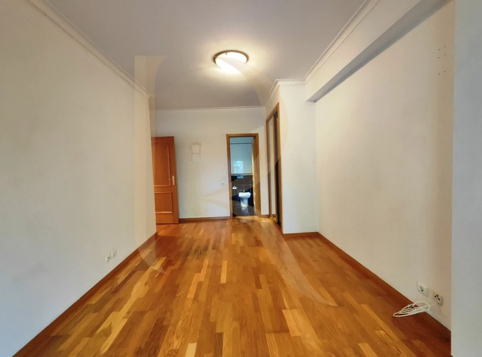 Apartamento T2 para Venda em Seixal, Arrentela e Aldeia de Paio Pires Foto 29