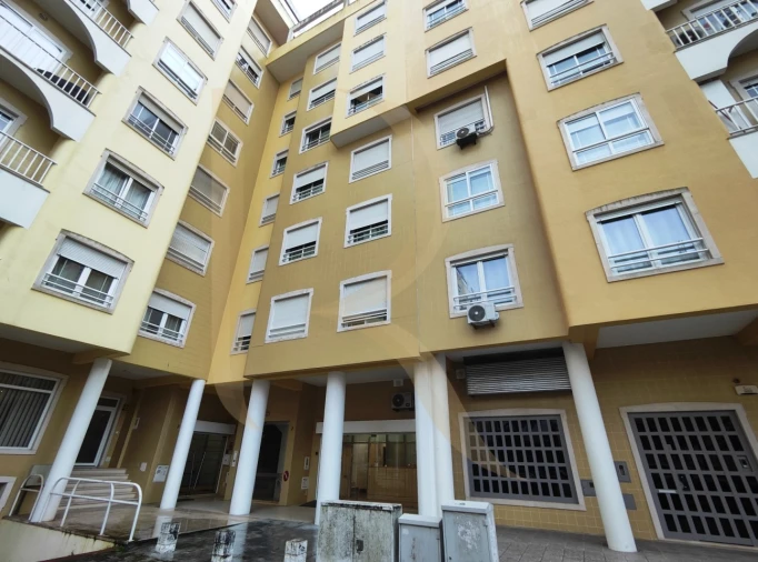 Apartamento T2 para Venda em Seixal, Arrentela e Aldeia de Paio Pires Foto 2