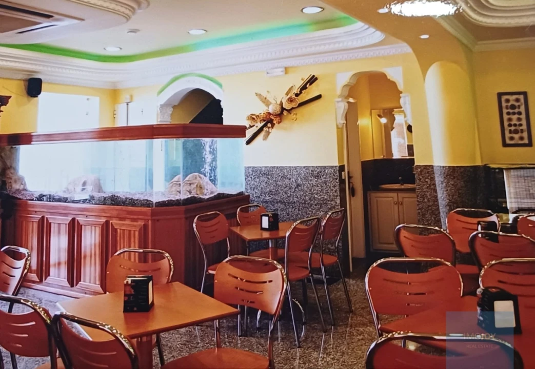 Prédio para Venda em Fanhões Foto 3