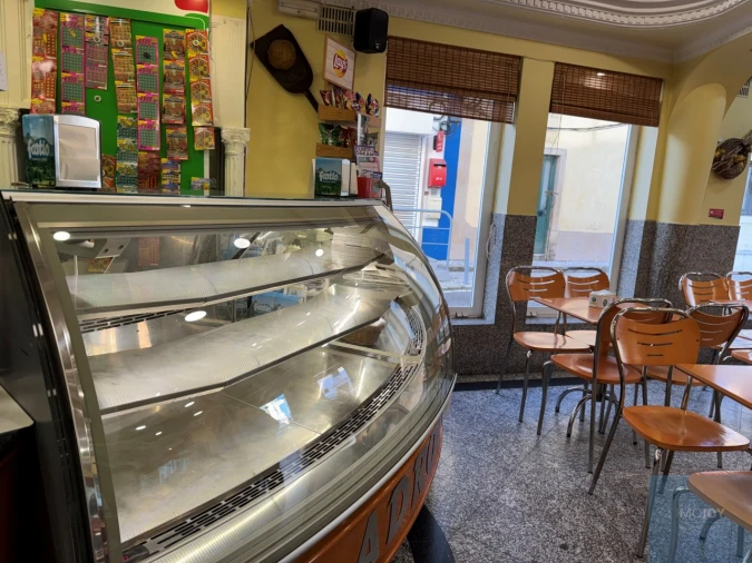 Prédio para Venda em Fanhões Foto 8