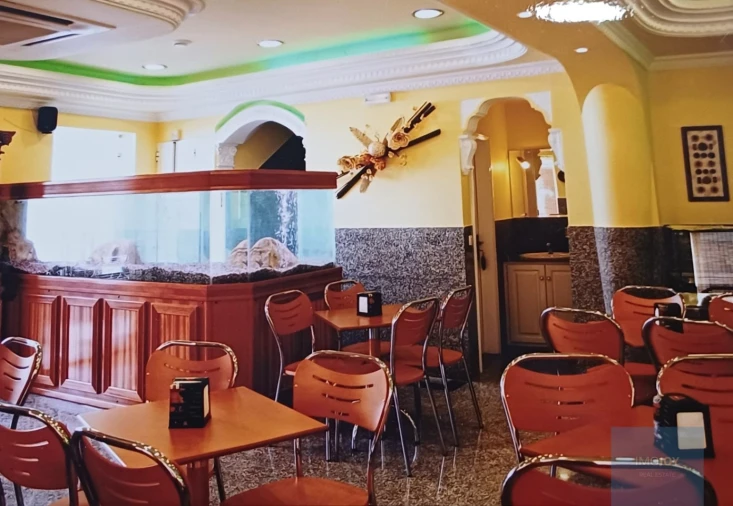 Prédio para Venda em Fanhões Foto 3