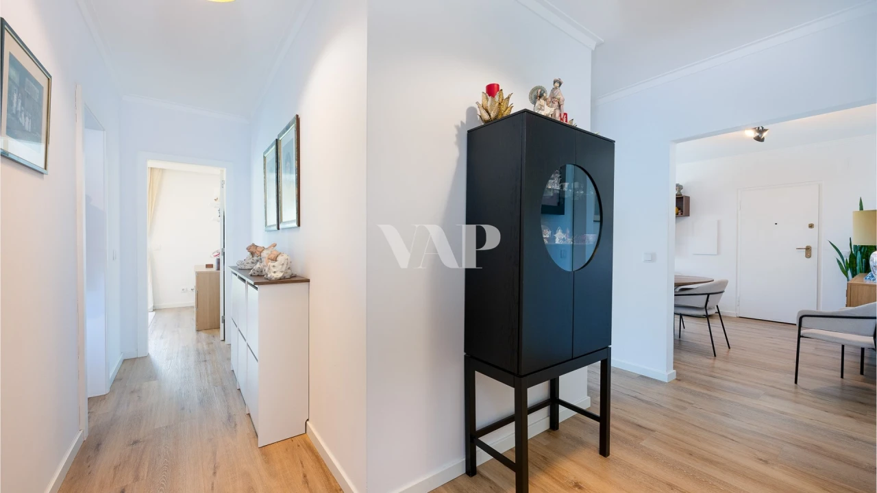 Apartamento T3 para Venda em Quarteira Foto 17