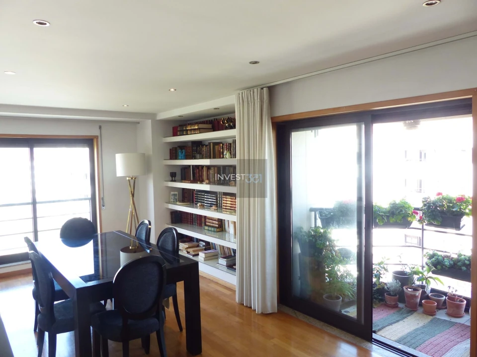 Apartamento T5 para Venda em Nossa Senhora da Conceição, São Pedro e São Dinis Foto 3