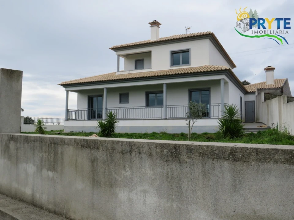 Moradia T4 para Venda em Cumeada e Marmeleiro Foto 2