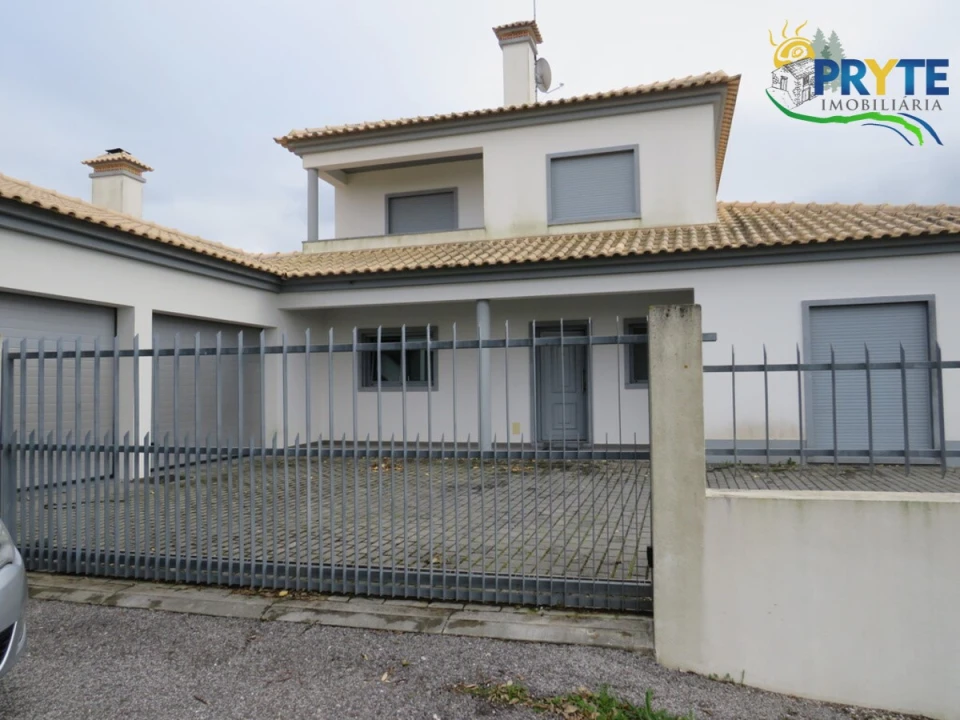 Moradia T4 para Venda em Cumeada e Marmeleiro Foto 5