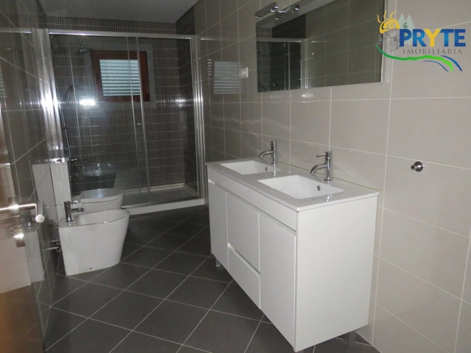 Moradia T4 para Venda em Cumeada e Marmeleiro Foto 39