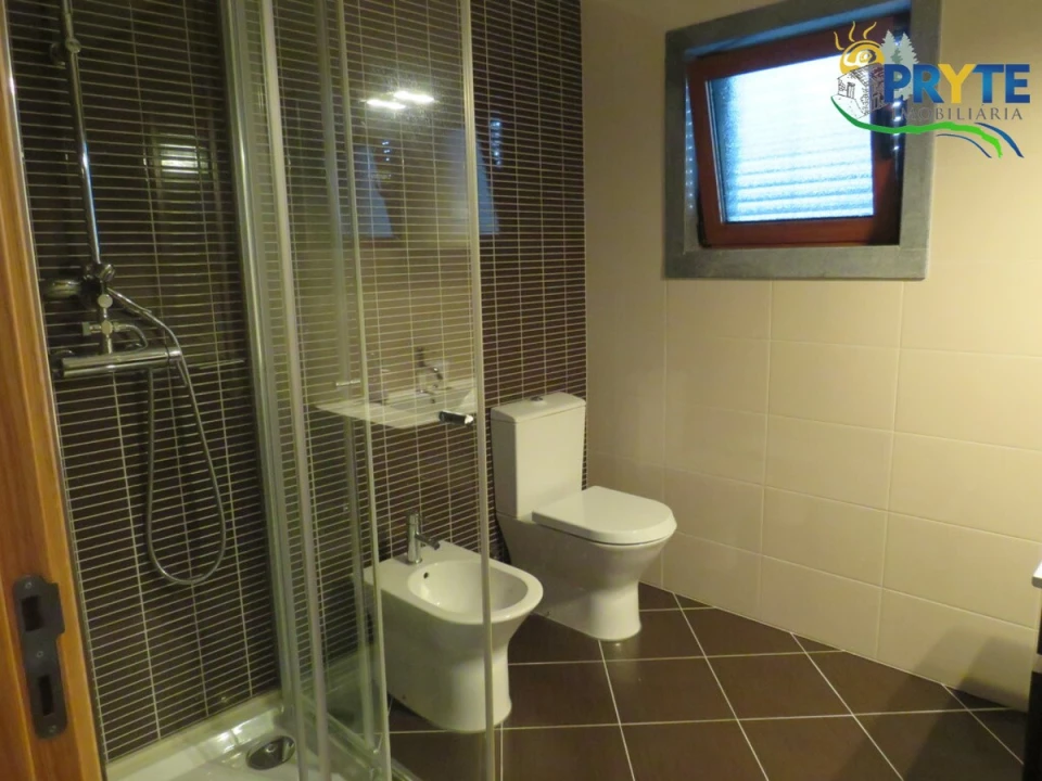 Moradia T4 para Venda em Cumeada e Marmeleiro Foto 40