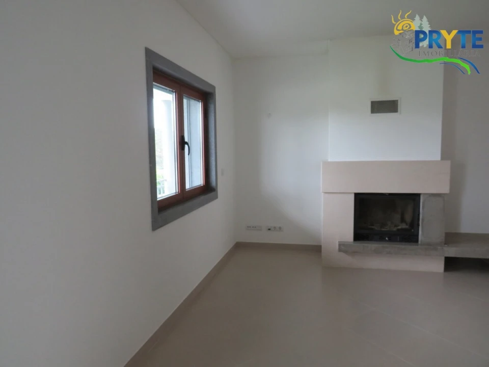 Moradia T4 para Venda em Cumeada e Marmeleiro Foto 45