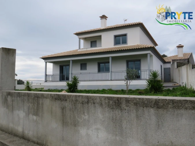 Moradia T4 para Venda em Cumeada e Marmeleiro Foto 4