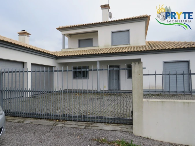 Moradia T4 para Venda em Cumeada e Marmeleiro Foto 5