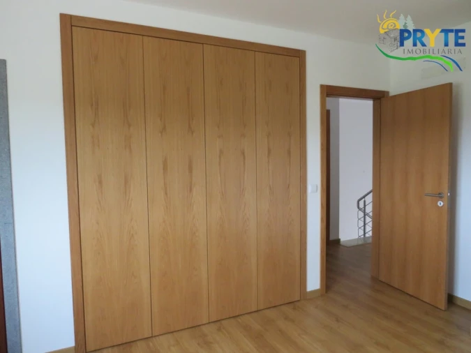 Moradia T4 para Venda em Cumeada e Marmeleiro Foto 24