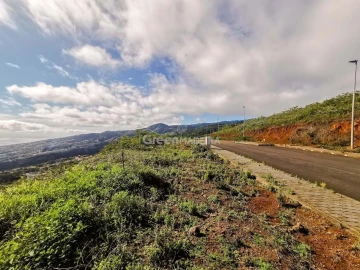 Terreno para Venda em Santa Cruz