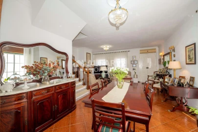 Moradia T3 para Venda em Olhão