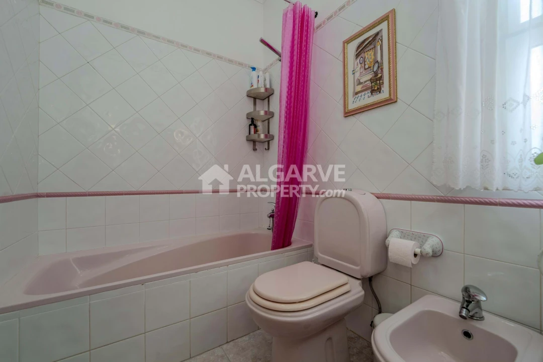 Moradia T3 para Venda em Olhão Foto 9