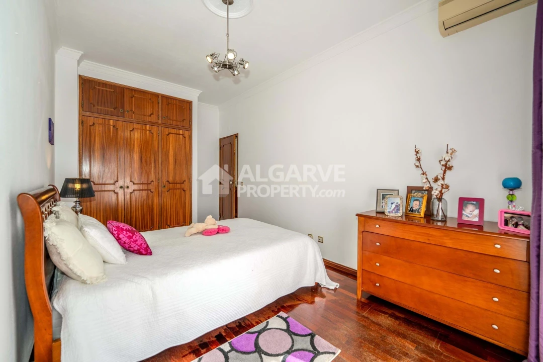 Moradia T3 para Venda em Olhão Foto 16