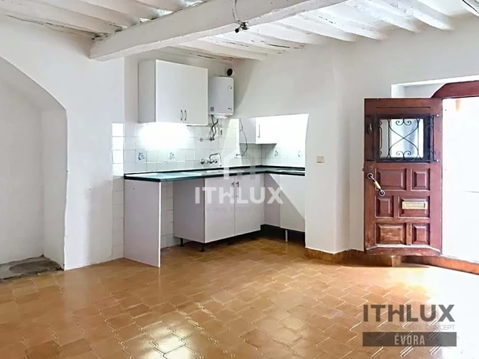 Moradia T4 para Venda em Assunção, Ajuda, Salvador e Santo Ildefonso Foto 11