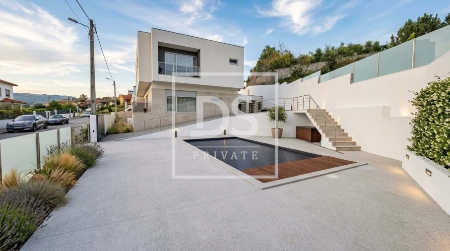 Apartamento T4 para Venda em Este (São Pedro e São Mamede)