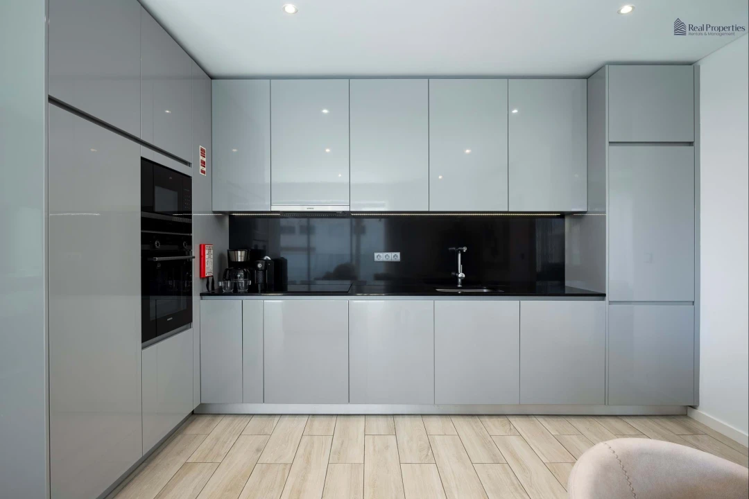 Apartamento T2 para Venda em Quarteira Foto 11