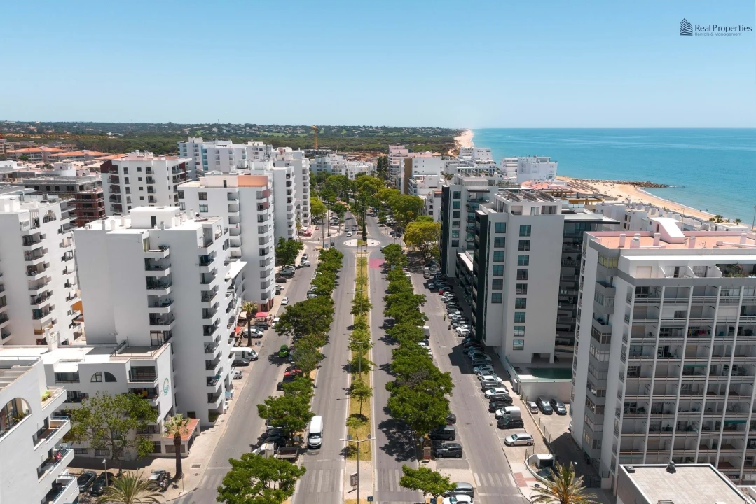 Apartamento T2 para Venda em Quarteira Foto 27