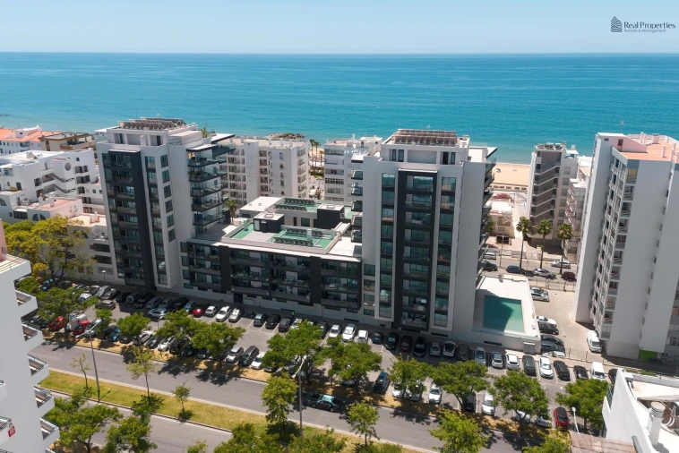 Apartamento T2 para Venda em Quarteira Foto 30