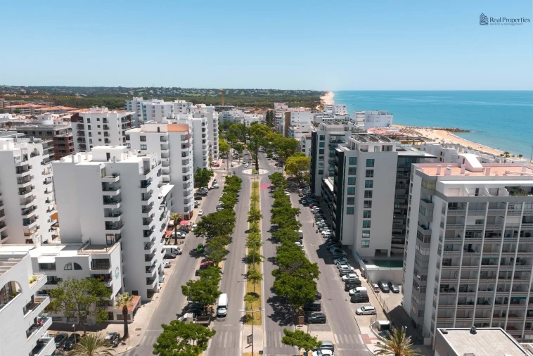 Apartamento T2 para Venda em Quarteira Foto 27