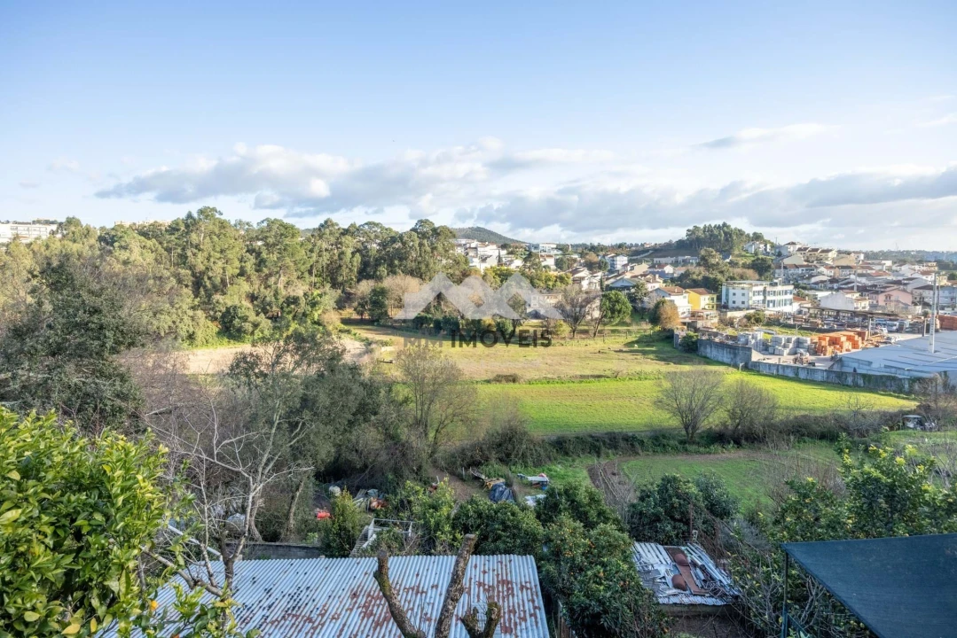 Terreno para Venda em Baguim do Monte (Rio Tinto) Foto 32