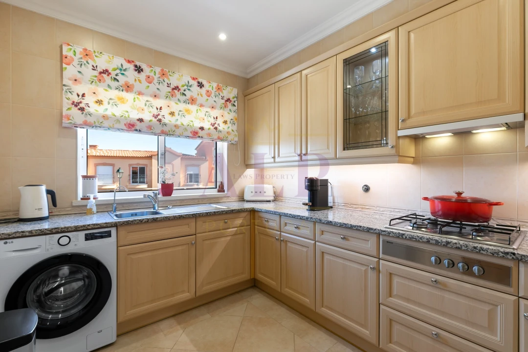 Moradia T3 para Venda em Lagos (São Sebastião e Santa Maria) Foto 6